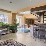 מלון Naslada 3*