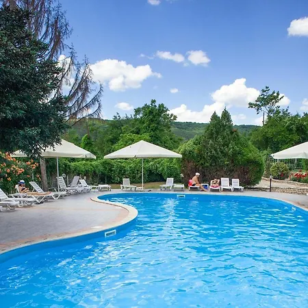 Hotel Naslada 3*